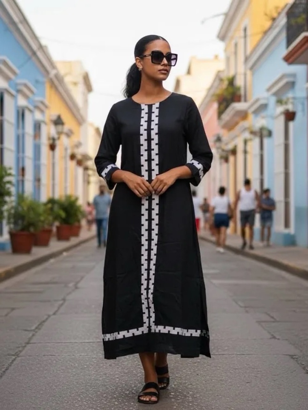 Tuckernuck X Atlantic-pacific The Hartman Embroidered Navy Linen Midi